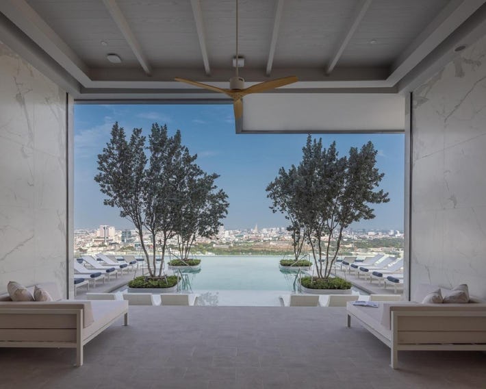 Eastin Grand Hotel Phayathai