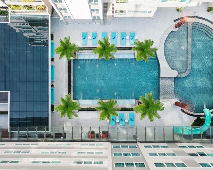 Novotel Living Bangkok Sukhumvit Legacy