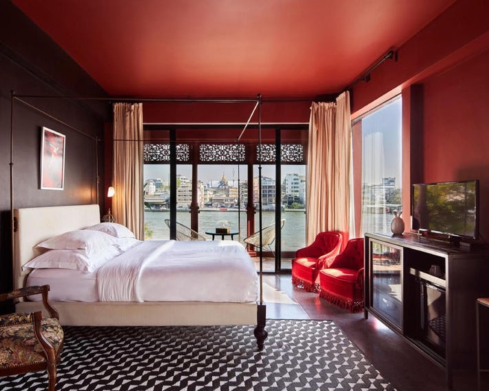 Amdaeng Bangkok Riverside Hotel