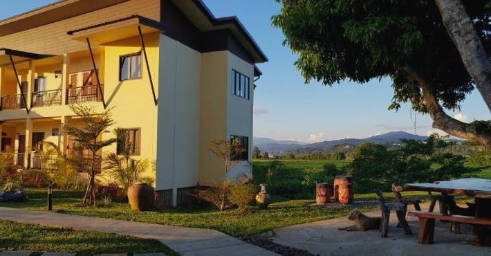 Baan Sakuna Hotel