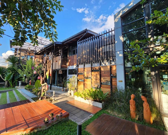 Baan Mai Kradan Hostel Chiang Rai