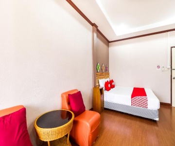 Golden Nakara Place by OYO Rooms