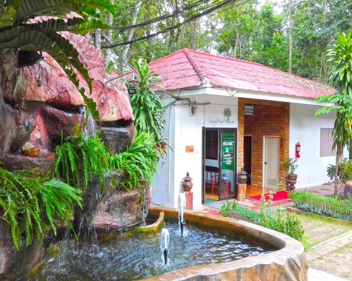 Saiyok River House