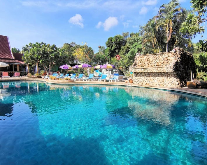 Holiday Villa, Lanta