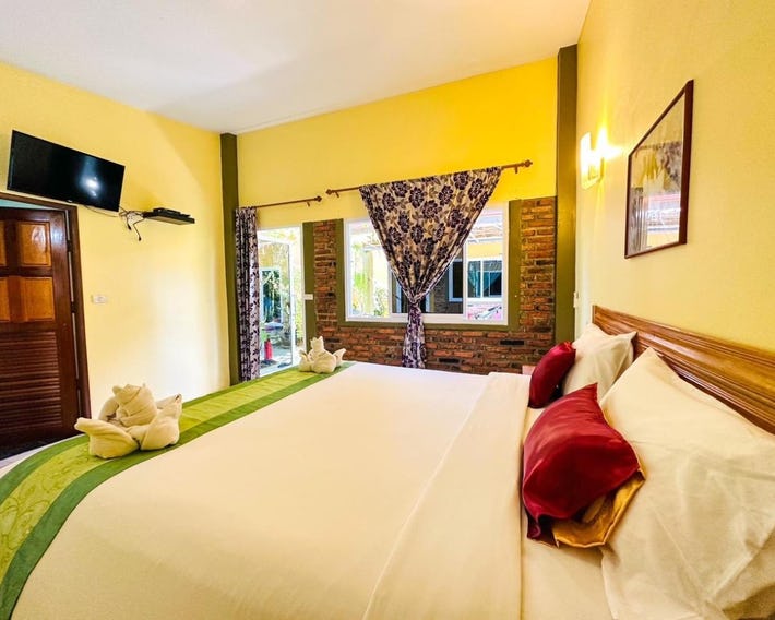 Lanta Baan Nok Resort