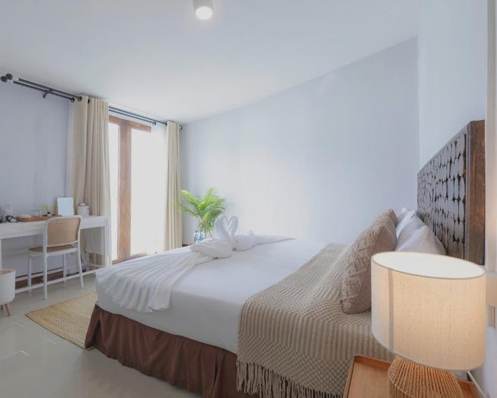 Phi Phi Cozy Seafront Resort