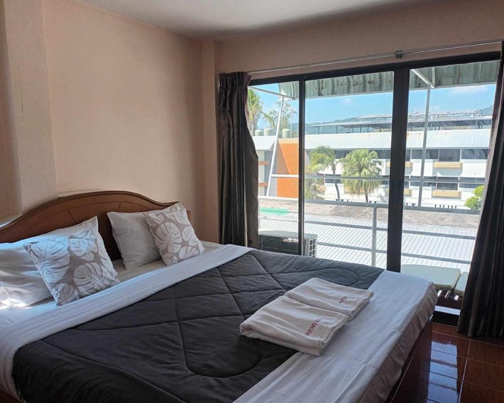 Patong Rose Guest House
