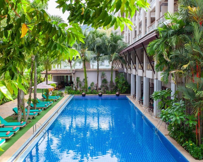 Thanthip Beach Resort