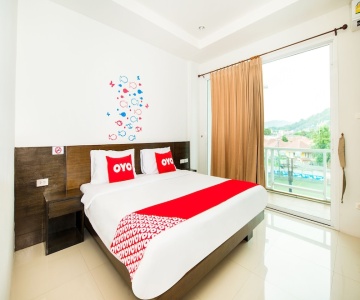 July Hotel