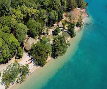 The Tropical Beach Resort
