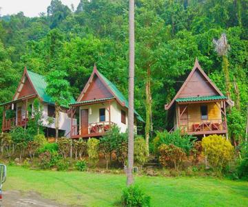 TP Hut Bungalow