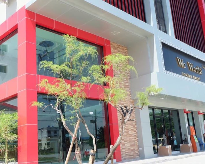 We World Boutique