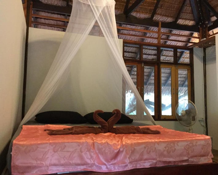 Cashew Nut Bungalow, Ko Mook