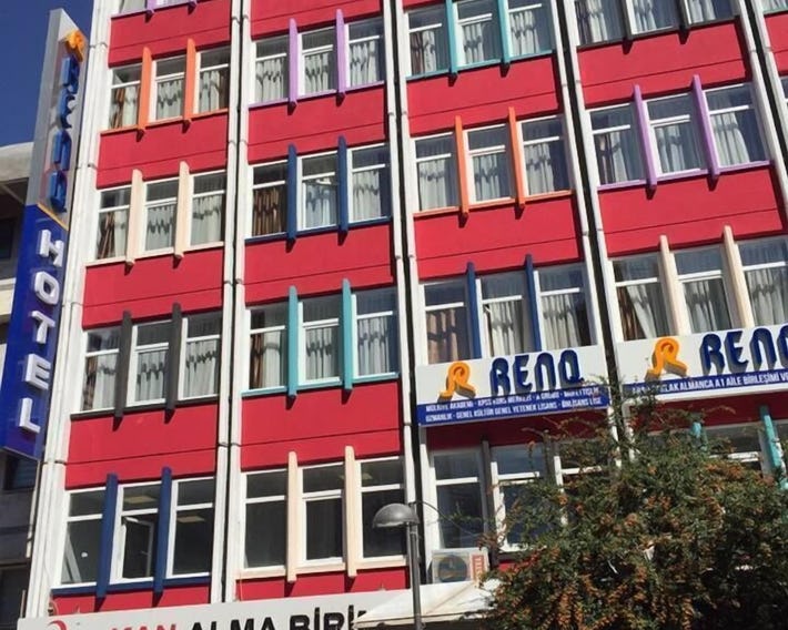 Renq Hotel