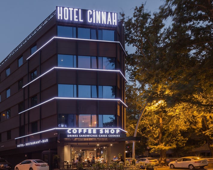 Hotel Cinnah