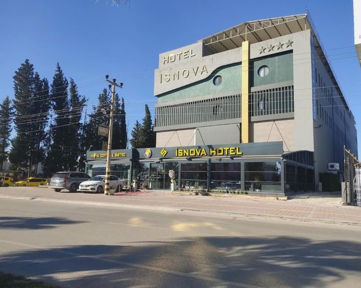 Isnova Hotel Airport