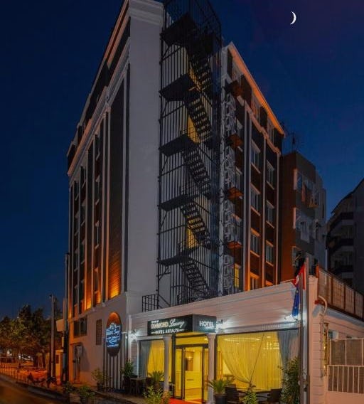 DIAMOND Luxury Hotel