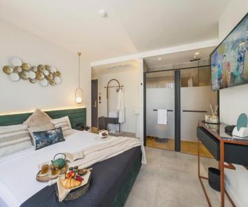 Luff Living - Adult Only 12 Plus