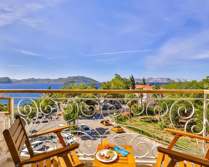 Arnna Hotel