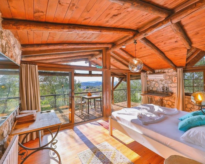 Kale Lodge - Adult Only + 15