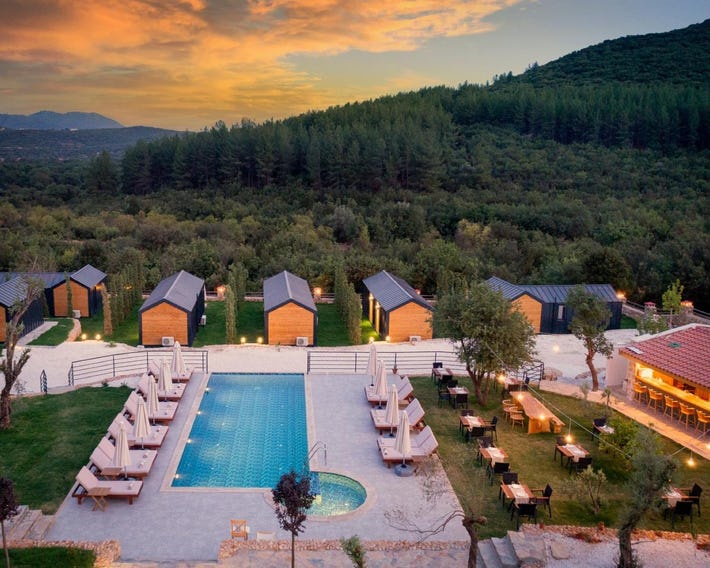 Kairos Hotel