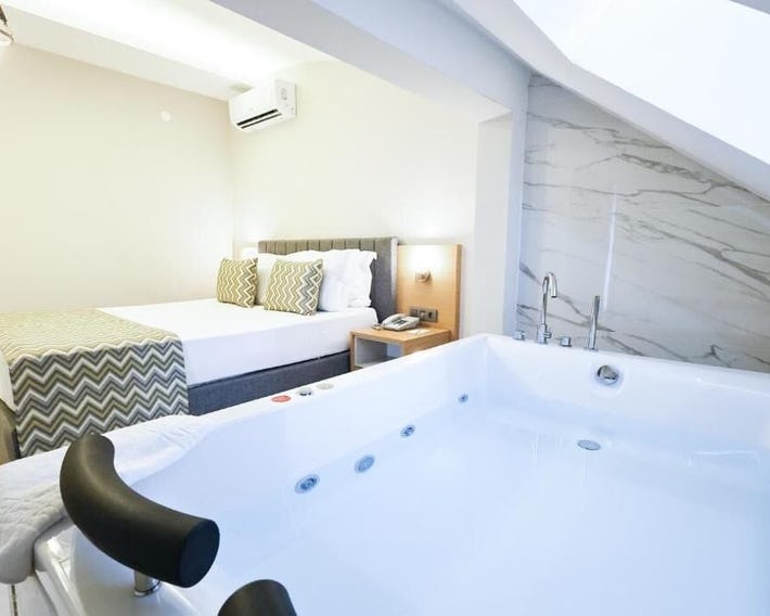 Livia Luxury Apart Hotel