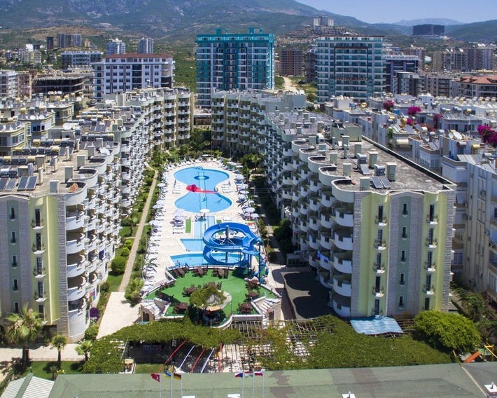 May Garden Club Hotel