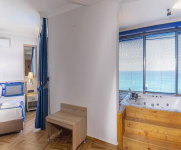 Relax Beach Hotel