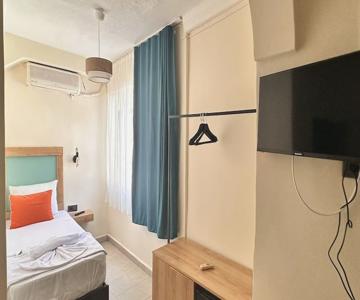 Yakamoz Otel