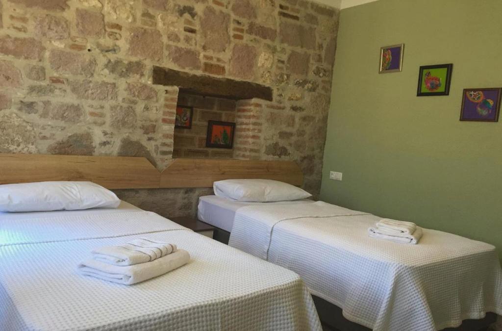 Hayat Alti Otel Ayvalik