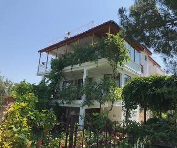 Guenebakan Hotel Taliani