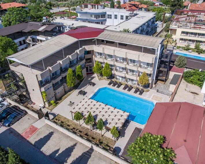 Ayapam Hotel