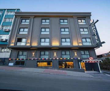 Comfort Point Three Hotel