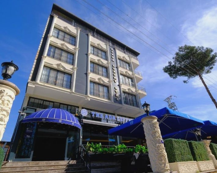 Elada Luxury Otel