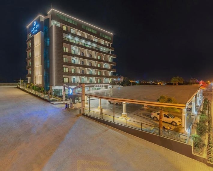 ARTES HOTEL