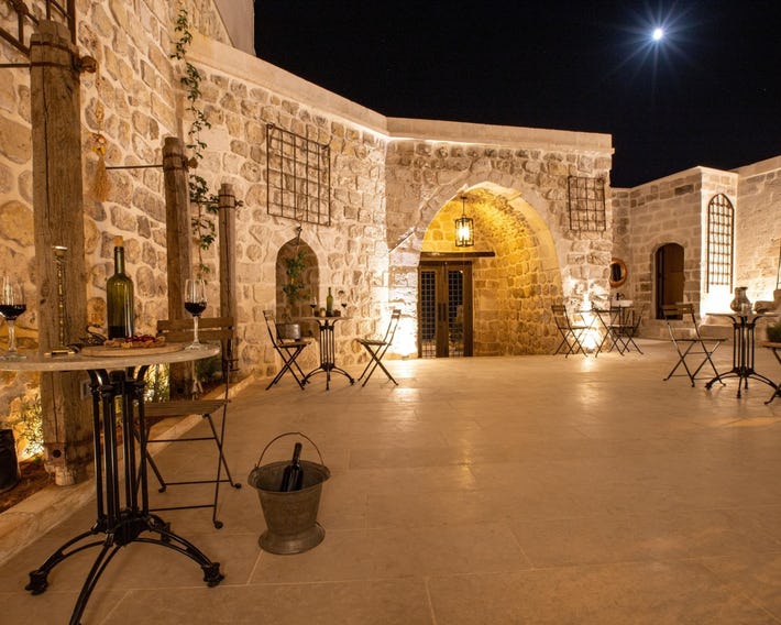 Mirsoum Hotel