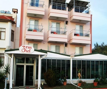 Zeus Hotel