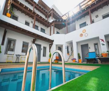 7. Art Feslegen Hotel