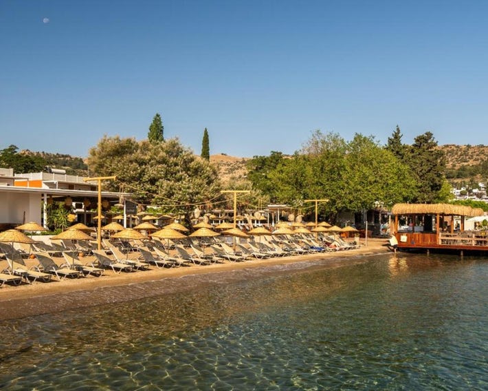 Daphnis Hotel
