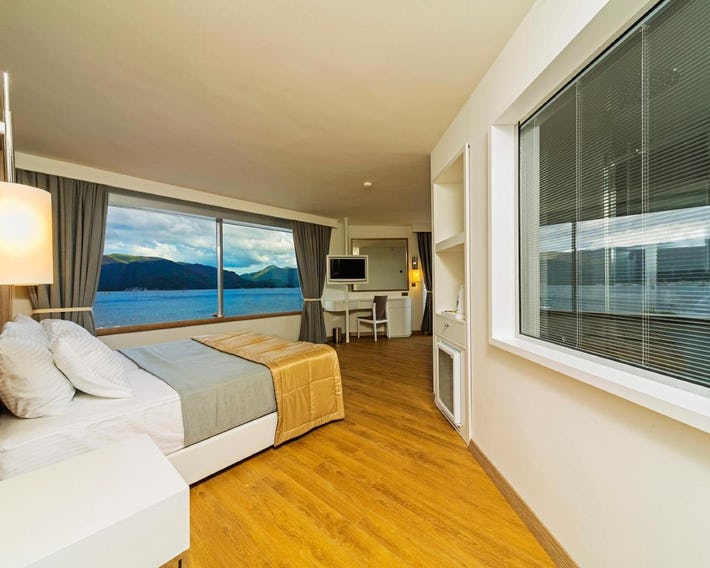Poseidon Hotel (Adults Only)