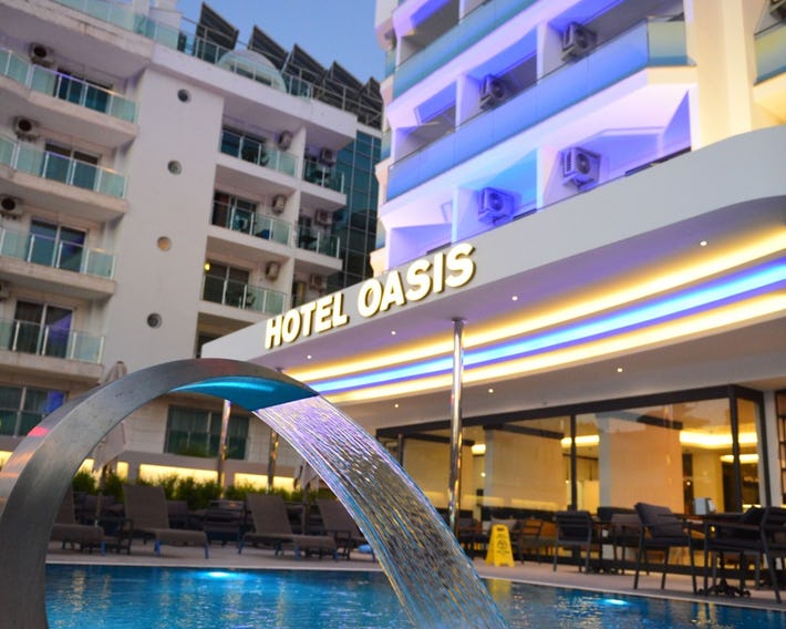 Oasis Hotel & Apartments
