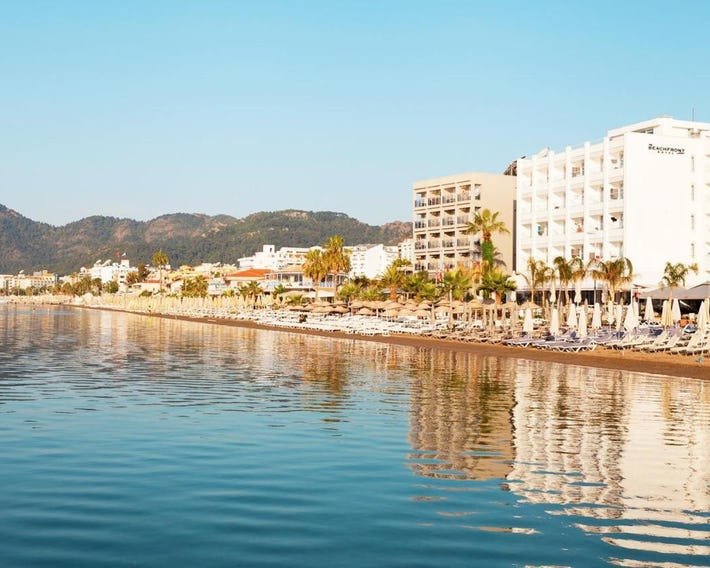 The Beachfront Hotel Adult Only 16 Plus