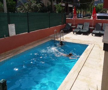 Flash Hotel