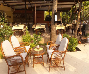 Ünlü Hotel