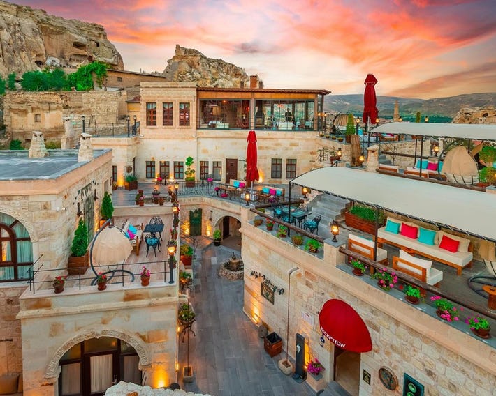 Elysion Cave Suites