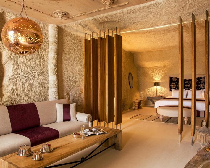 Hezen Cave Hotel