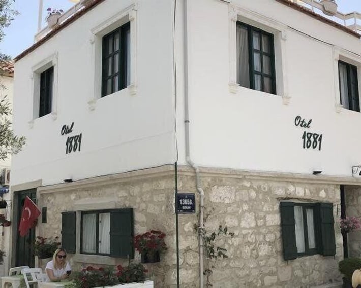 Otel 1881