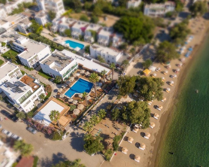 Yalipark Beach Hotel