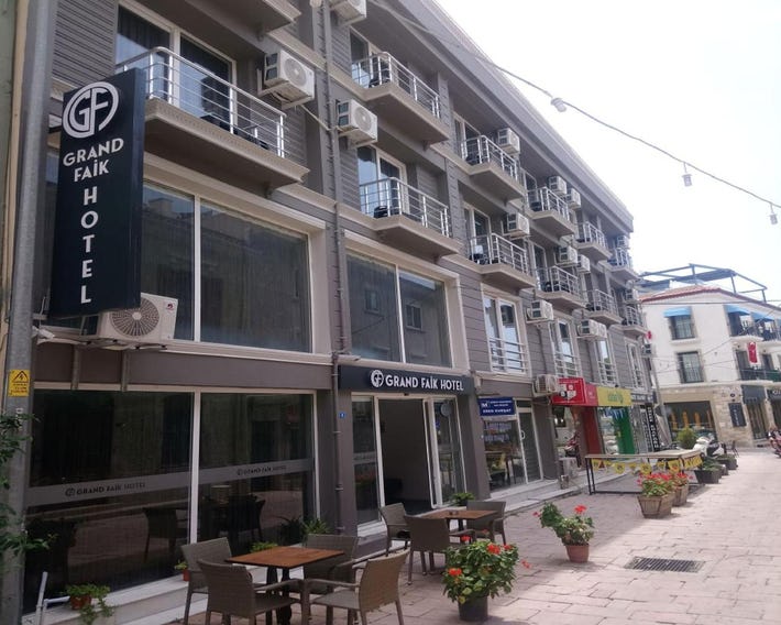 Grand Faik Hotel