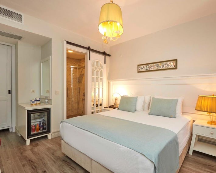 AlaBora Boutique Hotel